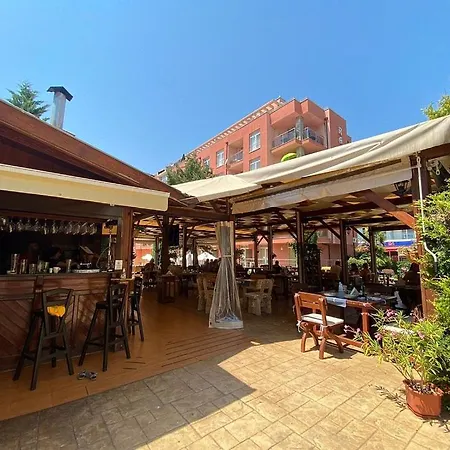 דירה Rainbow Luci